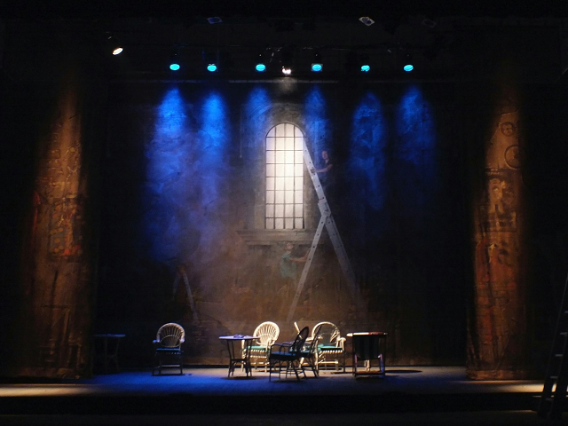 Ilustrasi makna lagu Never Ever Getting Rid of Me. Sumber: unsplash.com/StefanoStacchini.