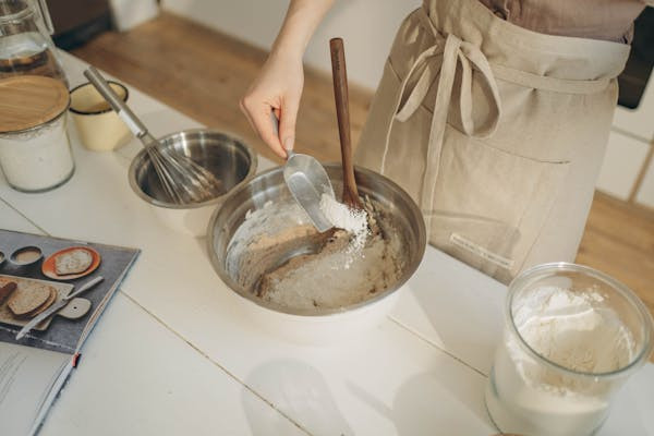 Ilustrasi Perbedaan Tepung Panir dan Tepung Roti. Pexels/Ron Lach