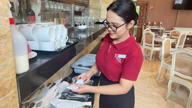 Program pelatihan kerja industri di Gallery Prawirotaman Hotel yang dijalani mahasiswa Tumbuh Hospitality and Arts School. Foto: Viantika/Pandangan Jogja 