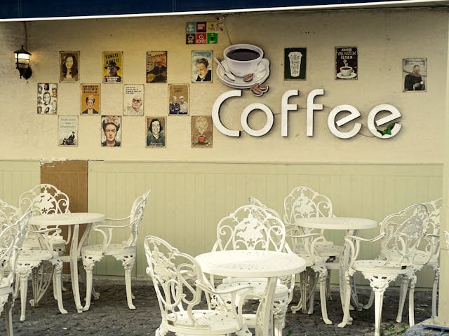 Ide Usaha Setelah Pensiun dari PNS. Foto hanya ilustrasi, bukan tempat sebenarnya. Sumber: Pexels/Sura Faris