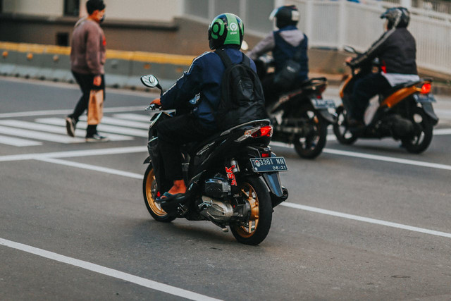 Lokasi demo Ojol 20 Mei 2025. Foto hanya ilustrasi, bukan yang sebenarnya. Sumber: Pexels/Arif  Syuhada 