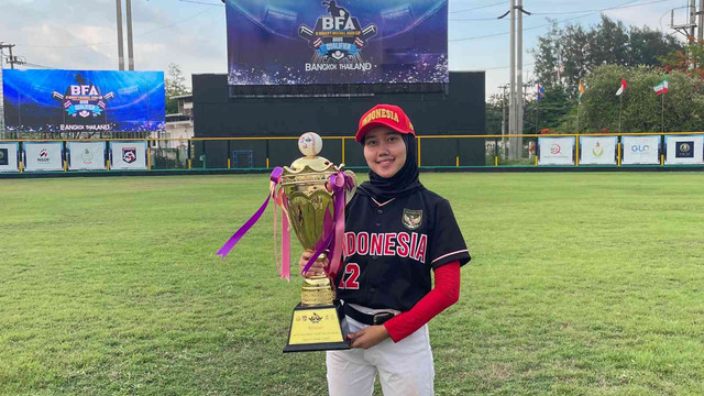 Kayla Putri Aulia Zahra, mahasiswi Program Studi (Prodi) Biologi angkatan 2023, bersama Tim Nasional Baseball Putri Indonesia meraih Juara 1 dalam ajang Women’s Baseball Asian Cup Qualifier 2025 yang berlangsung pada 23–29 April 2025.