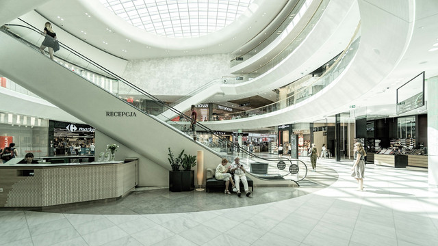 4 Mall di Cikarang. Foto hanya ilustrasi, bukan tempat sebenarnya. Sumber: unsplash.com/Michael Weidemann.
