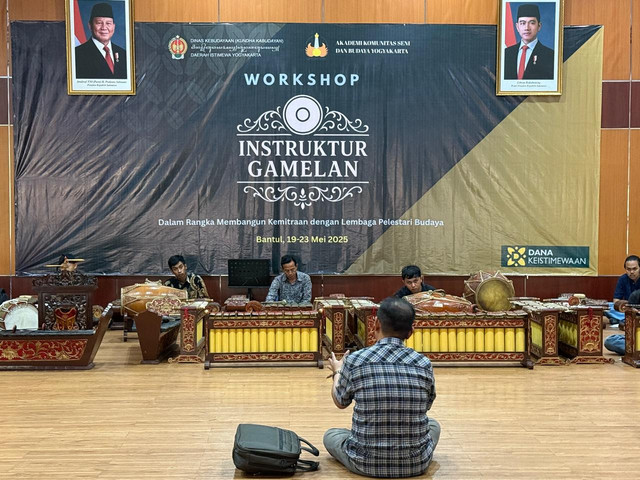 Workshop Instruktur Gamelan hari pertama pada Senin (19/4) di AKN Seni Budaya, Sewon Bantul, DIY. Foto: Resti Damayanti / Pandangan Jogja