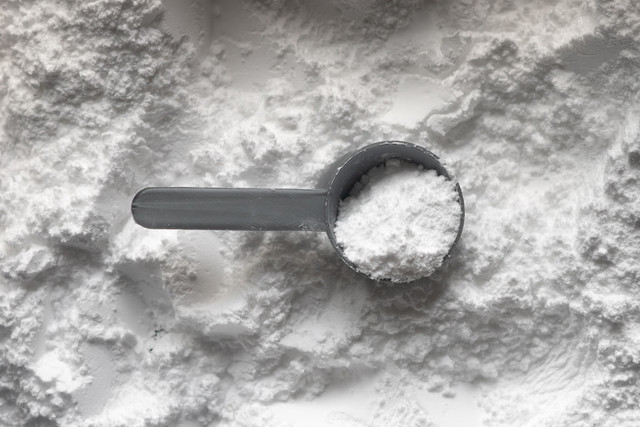 Ilustrasi Apakah Ragi Bisa Diganti dengan Baking Powder. Unsplash.com/HowToGym