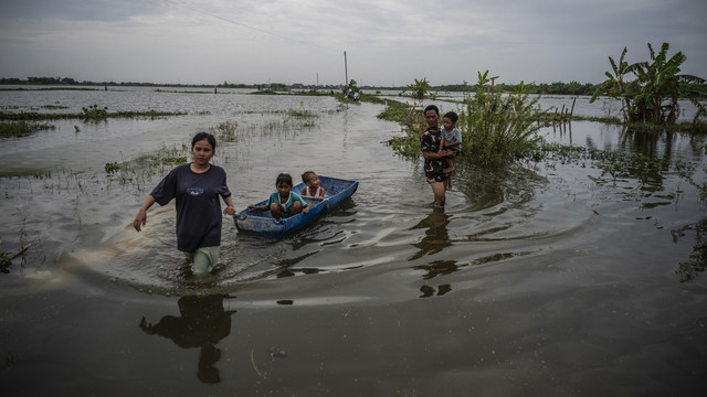 Ilustrasi banjir di Demak. Foto: ANTARA FOTO/Aprillio Akbar