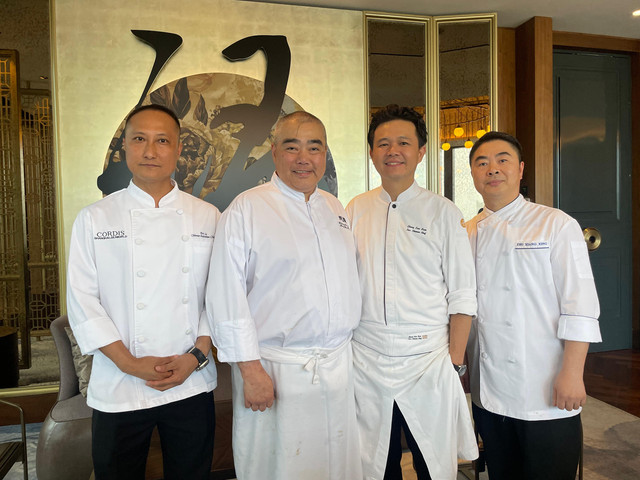 Chef Chong Kooi Sam dan Chef Tsang Chiu King di T'Ang Court, The Langham Jakarta. Foto: Salsha Okta Fairuz/kumparan