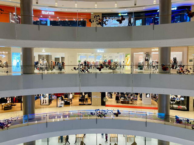 2 Mall di Banjarmasin. Foto hanya ilustrasi, bukan tempat sebenarnya. Foto: dok. Unsplash/Icarus Chu