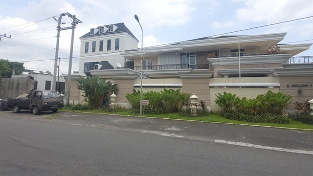 Suasana rumah milik mantan Dirut Sritex Iwan Setiawan Lukminto di daerah Banjarsari, Solo. Foto: kumparan