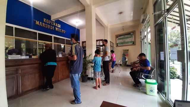 Ilustrasi pelayanan nasabah di KSP Marsudi Mulyo, Patuk, Gunungkidul, salah satu koperasi di bawah pembinaan Diskop UKM DIY. Foto: Dok. KSP Marsudi Mulyo