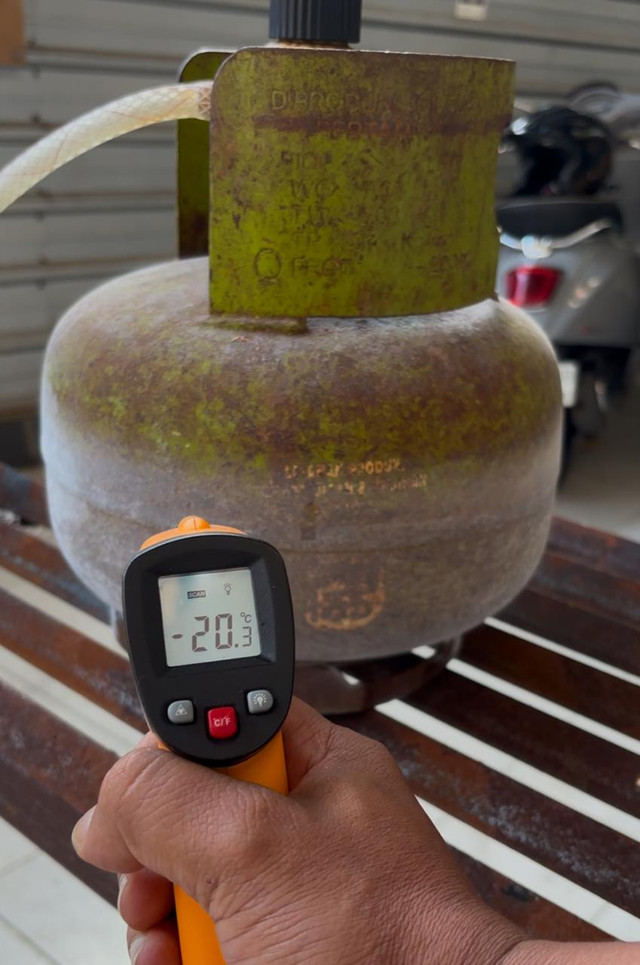 Temperatur LPG saat terjadi pengembunan (Suber: Dokumentasi Penulis)