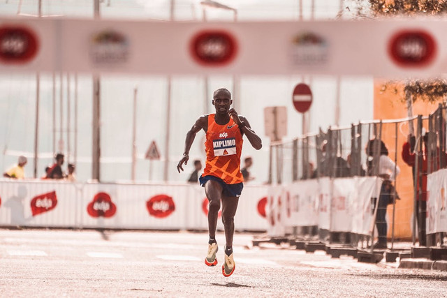 Ilustrasi contoh caption IG untuk lomba. Foto: Pexels/RUN 4 FFWPU