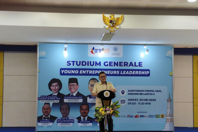 Menteri Perdagangan (Mendag) Budi Santoso di acara Stadium Generale: Young Entrepreneurs Leadership di Auditorium Fisipol UGM, Jumat (23/5/2025). Foto: Arfiansyah Panji Purnandaru/kumparan