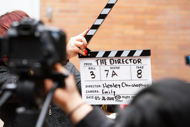 Ilustrasi Plot Twist Film Parasite, Foto: Pexels/Martin Lopez
