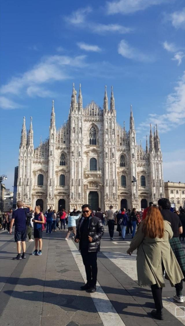 Duomo di Milano dibangun tahun 1386, masa Napoleon Bonaparte 1805, resmi selesai 1965 (Foto: Dok. Syaefunnur Maszah)