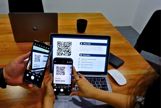 Ilustrasi Mengapa QR-Code Awalnya Diciptakan, dan Bagaimana Penggunaannya Berkembang Sampai Sekarang       Sumber Unsplash/Marielle Ursua