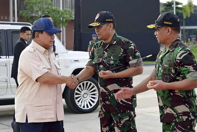 Presiden Republik Indonesia, Prabowo Subianto bertolak ke Kuala Lumpur, Malaysia, Minggu (25/5) untuk menghadiri Konferensi Tingkat Tinggi (KTT) ke-46 ASEAN. Foto: Muchlis Jr/Biro Pers Sekretariat Presiden