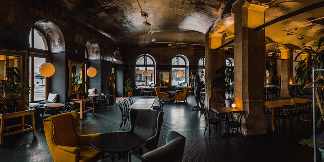 Cafe aesthetic di Medan. Foto hanya ilustrasi, bukan tempat sebenarnya. Sumber: Unsplash/Sebastian Schuppik