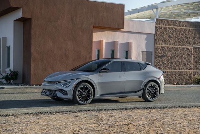 ilustrasi harga mobil hyundai stargazer. sumber: unsplash/hyundai motor group