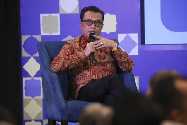 Deputi Bidang Pembinaan dan Pengawasan Jaminan Produk Halal BPJPH E.A Chuzaemi Abidin menjadi pembicara kumparan Halal Forum 2025 di Ballroom Artotel Mangkuluhur, Jakarta, Selasa (27/5/2025). Foto: Aditia Noviansyah/kumparan