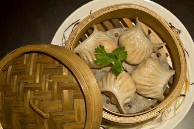 Ilustrasi cara mengukus dimsum agar tidak lengket, Foto: Pixabay/jonathanvalencia5