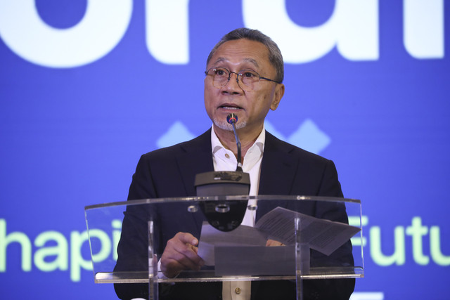 Menko Pangan Zulkifli Hasan memberikan keynote speech pada kumparan Halal Forum 2025 di Ballroom Artotel Mangkuluhur, Jakarta, Selasa (27/5/2025). Foto: Aditia Noviansyah/kumparan