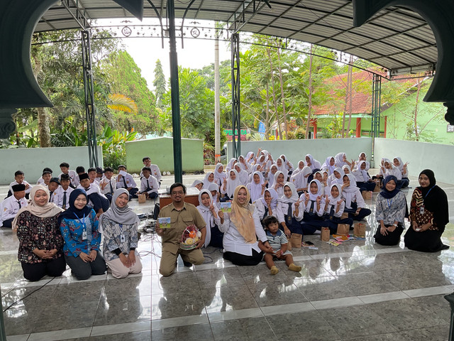 Pelaksanaan Pengabdian Kepada Masyarakat di SMP N 1 Dau Kabupaten Malang