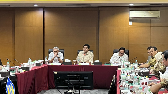 Menteri Perumahan dan Kawasan Permukiman (PKP) Maruarar Sirait saat rapat Strategi Pencapaian Target Pembiayaan FLPP Tahun 2025 di DJKN Kemenkeu, Selasa (27/5/2025). Foto: Fariza Rizky Ananda/kumparan