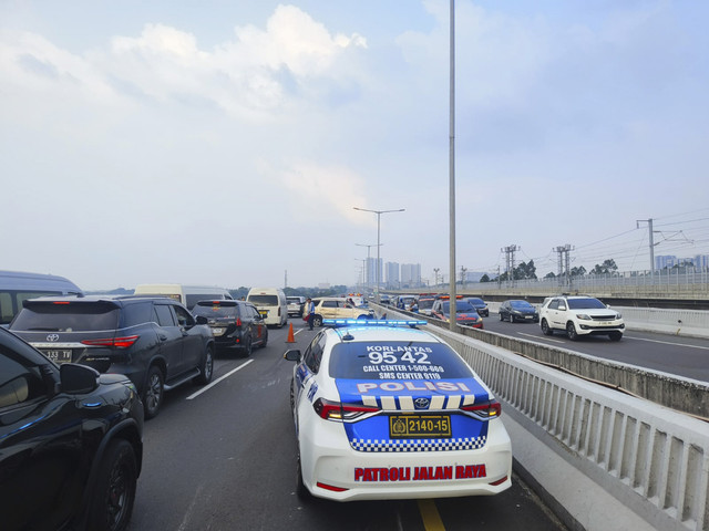 Kecelakaan di KM 32 Tol MBZ. Foto: Dok. Istimewa
