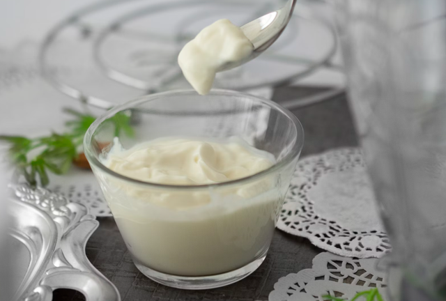 Ilustrasi merk yogurt untuk bayi. Sumber Foto: Unsplash/Sara Cervera