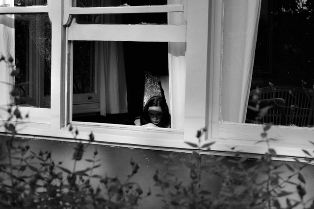 ilustrasi sinopsis the ritual 2025. Unsplash/Elsa Tonkinwise