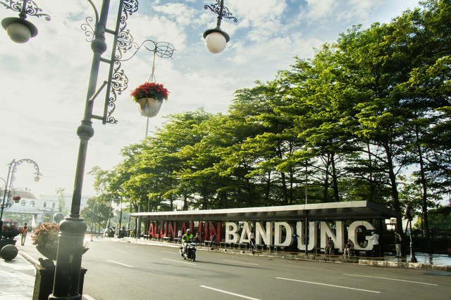 Bandung ke Bogor Berapa Jam. Foto hanya ilustrasi, bukan tempat sebenarnya. Foto: dok. Unsplash/Abdul Ridwan