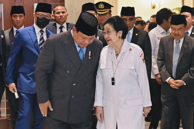 Presiden Prabowo Subianto bersama Megawati Soekarno Putri di acara Upacara Hari Lahir Pancasila di Gedung Pancasila, Jakarta, pada Senin (2/6/2025). Foto: Laily Rachev - Biro Pers Sekretariat Presiden