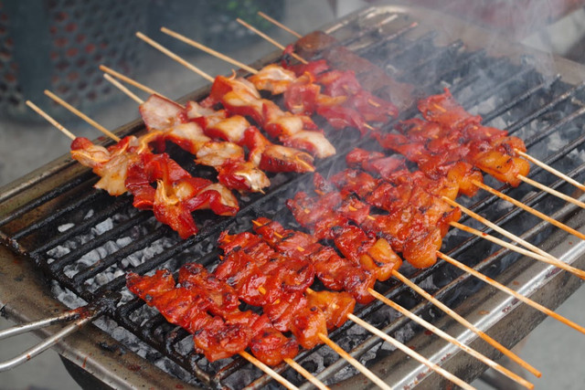 Ilustrasi Penyebab Sate Kambing Alot. Pexels/Elmer Domingo