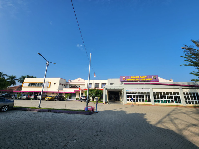 Rumkit Bhayangkara Indramayu, satuan kerja Badan Layanan Umum rumpun Kesehatan. Foto: Salmaindihu Khalda/Pegawai Rumkit Bhayangkara Indramayu