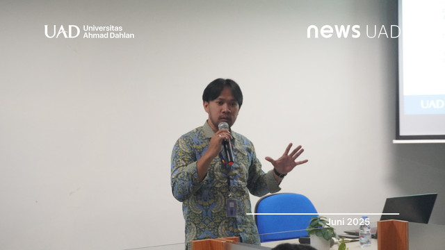 Workshop Penyusunan Berita di Media Massa dan Web PPG Universitas Ahmad Dahlan (UAD) (Foto. Ika)