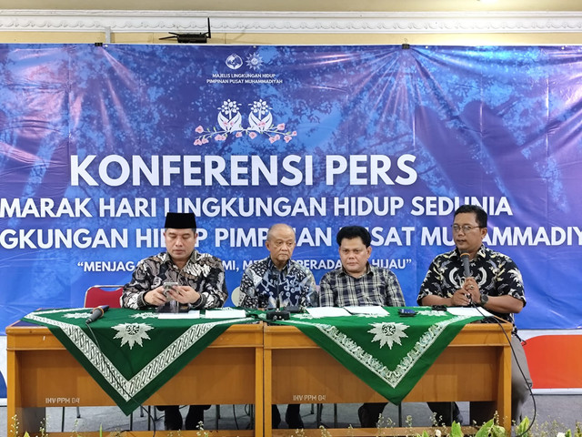 Konferensi pers Majelis Lingkungan Hidup PP Muhammadiyah pada Rabu (4/6/2025). Foto: Luthfi Humam/kumparan