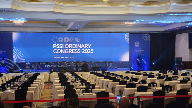 Kongres Biasa PSSI 2025 ditunda karena Ketua Umum PSSI, Erick Thohir, dipanggil Presiden Prabowo Subianto, Foto: Soni Insan Bagus/kumparan