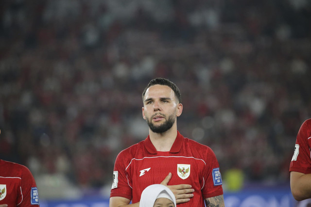 Pemain Timnas Indonesia Calvin Verdonk pada pertandingan kualifikasi Piala Dunia 2026 antara Indonesia vs China di Stadion Gelora Bung Karno di Jakarta, Kamis (5/6/2025). Foto: Aditia Noviansyah/kumparan