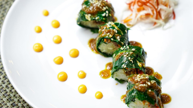 Rendang sushi. Foto: Masruroh/Basra