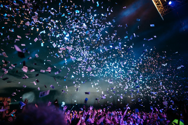 Event di Jakarta Juni 2025, foto hanya ilustrasi, bukan event sebenarnya: Unsplash/Pablo Heimplatz