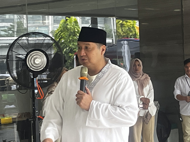 Menteri Perumahan dan Kawasan Permukiman (PKP) Maruarar Sirait di Kantor Kementerian PKP dalam gelaran Berkurban bersama Kementerian PKP, Jakarta Pusat, Jumat (6/6/2025). Foto: Widya Islamiati/kumparan