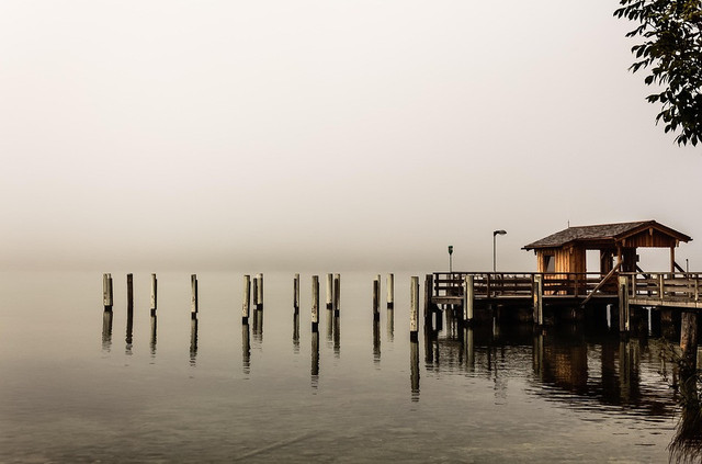 Ilustrasi Mitos Danau Linting yang Masih Dipercaya hingga Kini, Foto: Pixabay/skyrider74