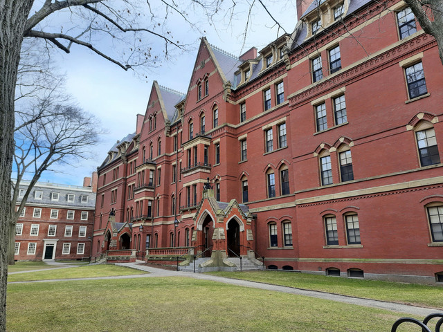 Harvard University. Image by Somesh Kesarla Suresh on Unsplash