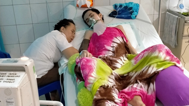 Pasien Gabriel Sineleyan saat mendapatkan perawatan di rumah sakit. (foto: istimewa)