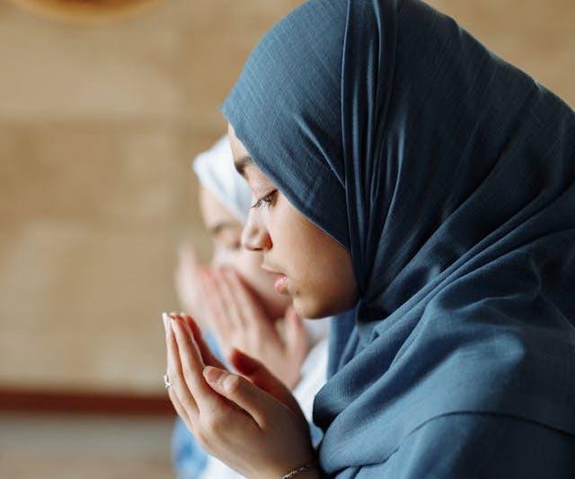 Ilustrasi doa salamatan fiddin. Foto: Pexels/Thirdman