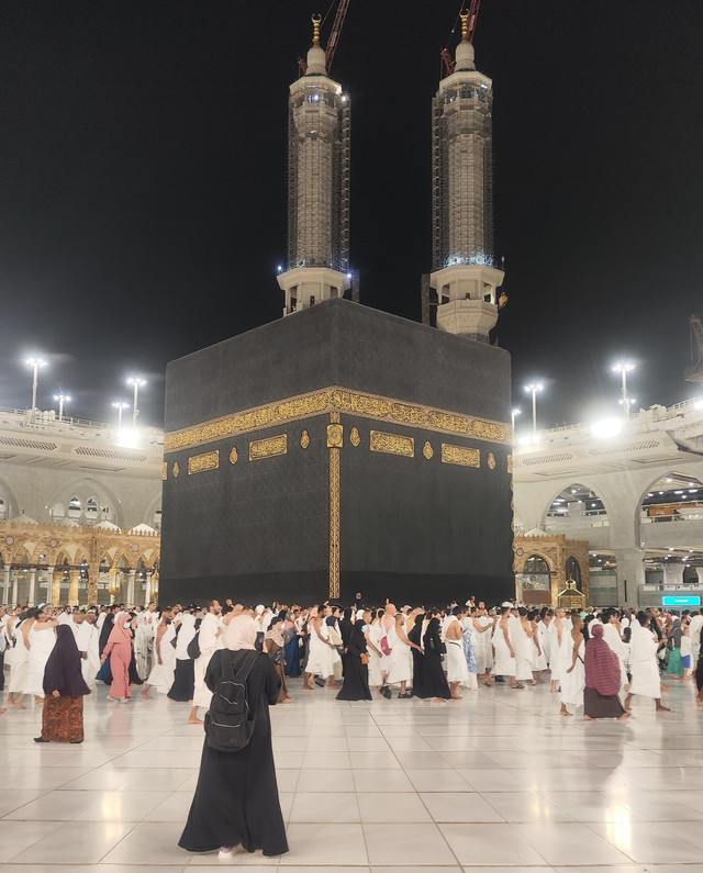 Dokumentasi Rekan Sejawat Saat Ibadah Umrah