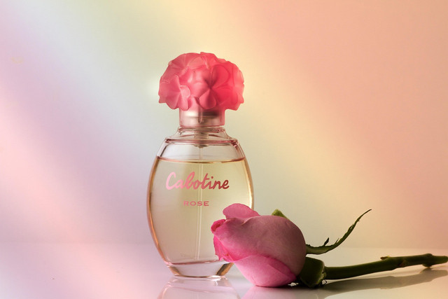 Ilustrasi rekomendasi parfum wanita manis segar - Sumber: pixabay.com/sponchia