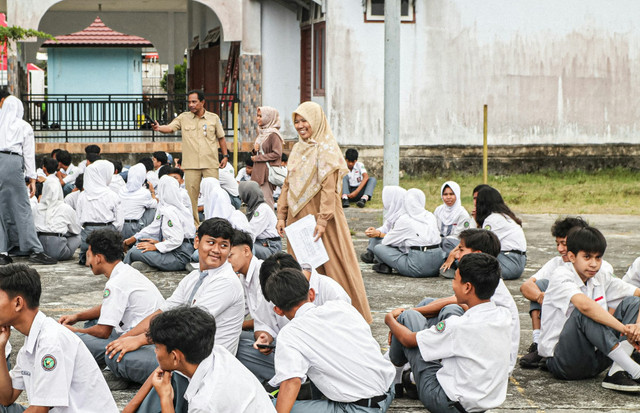 Ilustrasi bagaimana anda sebagai guru memandang pentingnya casel dalam pembelajaran di kelas?- Sumber: unsplash.com/@hng21