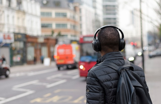 Ilustrasi arti lagu eidun saeed. Sumber: unsplash.com/Henry Be